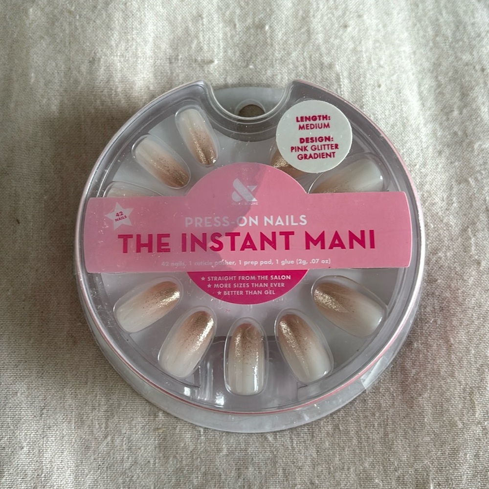 The Instant Mani Press On Nails